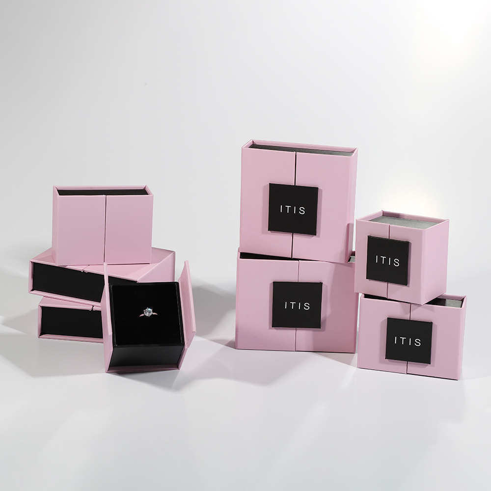 Portagioie in carta con mini pacchetto personalizzato all'ingrosso