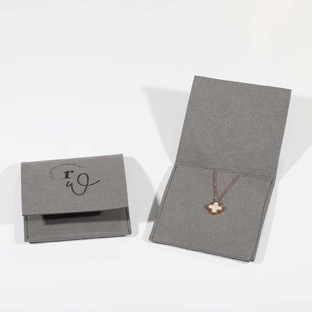 Confezione di sacchetti in velluto per gioielli personalizzati
