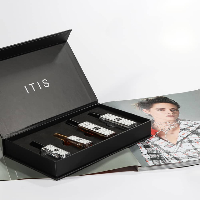 Scatole di carta per la spedizione di profumi di lusso personalizzate